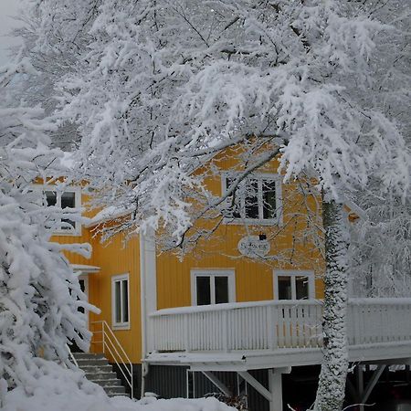 Hotel & Pensionat Bjoerkelund Stenbrohult  Exterior foto
